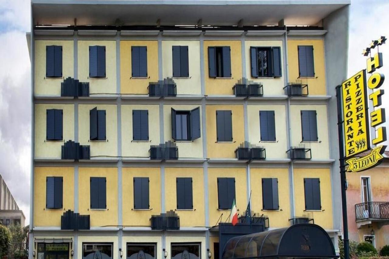 Hotel Ristorante Tre Leoni Somma Lombardo Exterior photo